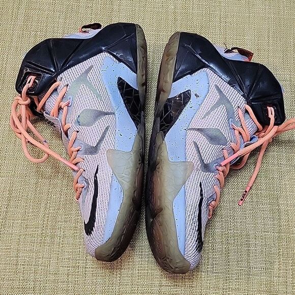 NIKE LEBRON RECORDS TRIPLE DOUBLE AND DEBUT 12's EASTER MEN'S SNEAKER - Picture 4 of 13